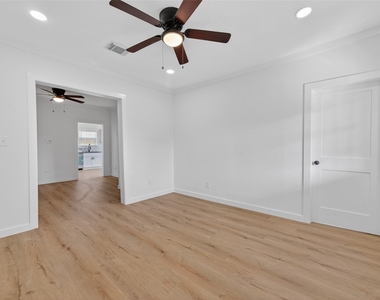 2202 Hutchins Street - Photo Thumbnail 18