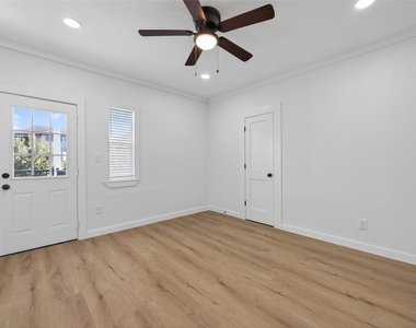 2202 Hutchins Street - Photo Thumbnail 21