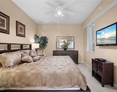 10285 Heritage Bay Boulevard - Photo Thumbnail 1