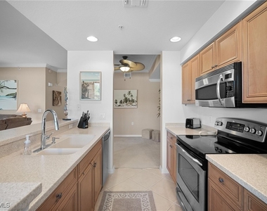 10285 Heritage Bay Boulevard - Photo Thumbnail 22