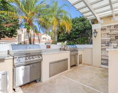 8415 Excalibur Circle - Photo Thumbnail 24