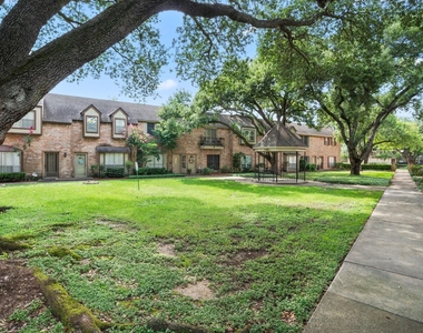 14703 Barryknoll Lane - Photo Thumbnail 18