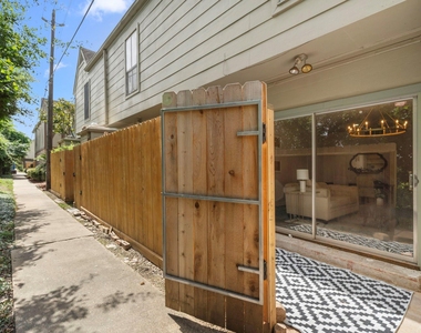 14703 Barryknoll Lane - Photo Thumbnail 17