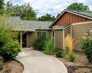 3202 Bluff Ave Se - Photo Thumbnail 2