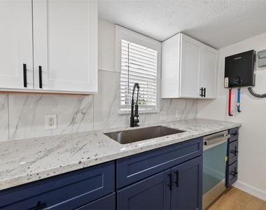 2118 Webster Street - Photo Thumbnail 10