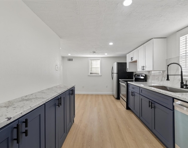 2118 Webster Street - Photo Thumbnail 11
