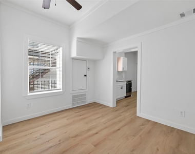 2202 Hutchins Street - Photo Thumbnail 21