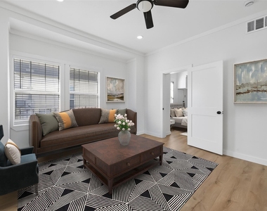 2202 Hutchins Street - Photo Thumbnail 8