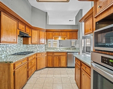 22018 Silver Lode Drive - Photo Thumbnail 8