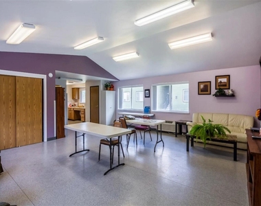2212 Cove Ave - Photo Thumbnail 7