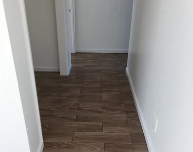 6200 W Tidwell Road - Photo Thumbnail 12