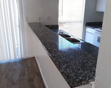 6200 W Tidwell Road - Photo Thumbnail 5