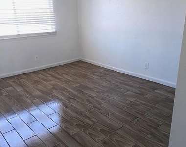 6200 W Tidwell Road - Photo Thumbnail 10