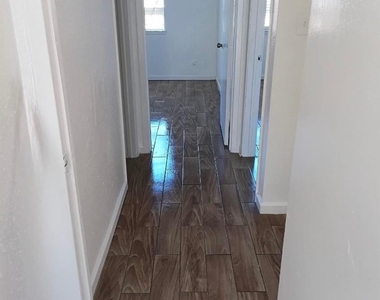 6200 W Tidwell Road - Photo Thumbnail 7