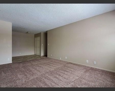 82 E  Hayden Avenue - Photo Thumbnail 3