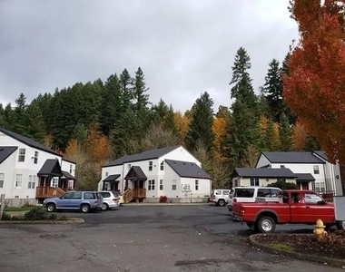 600 California Ave - Photo Thumbnail 3