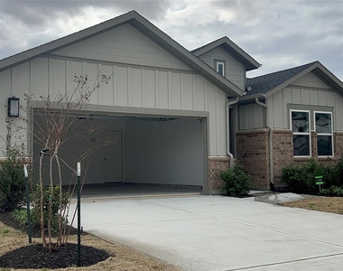 21835 Redwood Bluff Trail - Photo Thumbnail 2