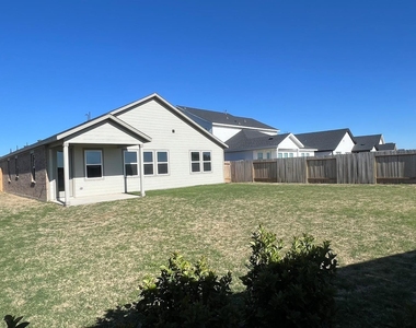 21835 Redwood Bluff Trail - Photo Thumbnail 21