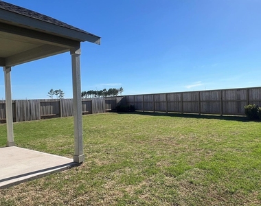 21835 Redwood Bluff Trail - Photo Thumbnail 20