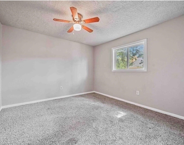 17843 S Cypress Villas Drive - Photo Thumbnail 10