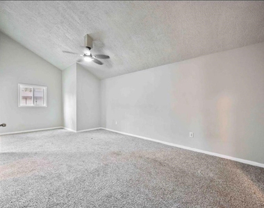 17843 S Cypress Villas Drive - Photo Thumbnail 13