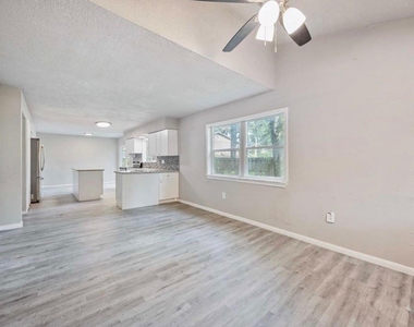 17843 S Cypress Villas Drive - Photo Thumbnail 6