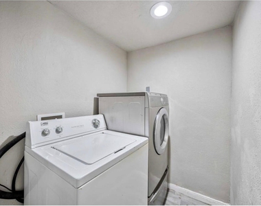 17843 S Cypress Villas Drive - Photo Thumbnail 3