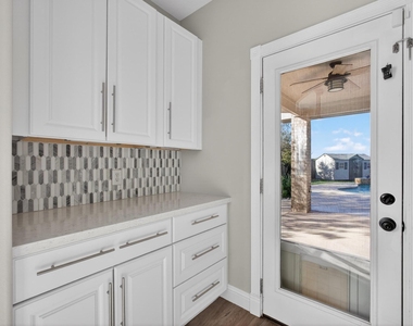 6272 N Fawnlake Drive - Photo Thumbnail 6