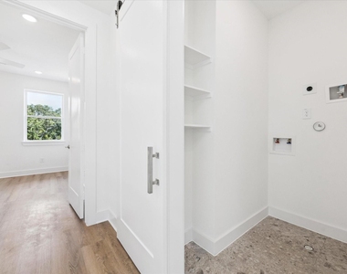 6341 W Montgomery Road - Photo Thumbnail 26