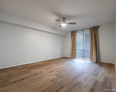 4643 Wild Indigo Street - Photo Thumbnail 10