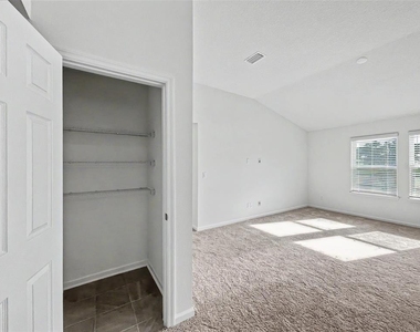 55 Signet Circle - Photo Thumbnail 30