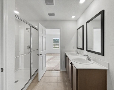 55 Signet Circle - Photo Thumbnail 8