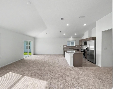 55 Signet Circle - Photo Thumbnail 10