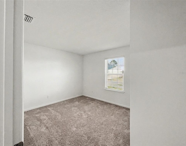 55 Signet Circle - Photo Thumbnail 31