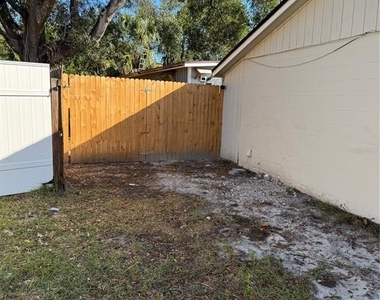 3719 Meadowbreeze Drive - Photo Thumbnail 14