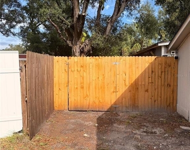 3719 Meadowbreeze Drive - Photo Thumbnail 13