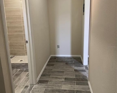 3719 Meadowbreeze Drive - Photo Thumbnail 7