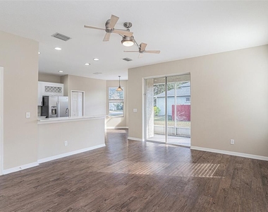 8602 Sandy Plains Drive - Photo Thumbnail 5