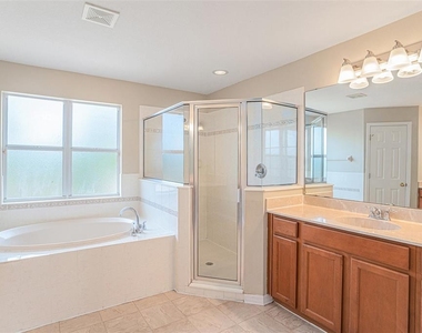 8602 Sandy Plains Drive - Photo Thumbnail 14