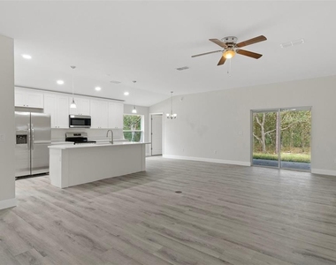 4865 E Princeton Lane - Photo Thumbnail 4