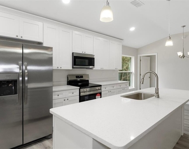 4865 E Princeton Lane - Photo Thumbnail 5