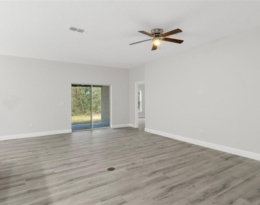 4855 E Princeton Lane - Photo Thumbnail 3