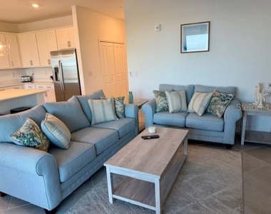 12140 Wellen Golf Street - Photo Thumbnail 9