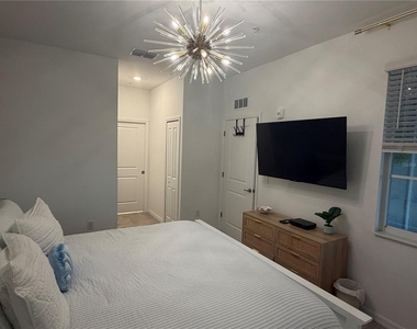 12140 Wellen Golf Street - Photo Thumbnail 38