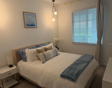 12140 Wellen Golf Street - Photo Thumbnail 39
