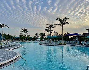 12140 Wellen Golf Street - Photo Thumbnail 25