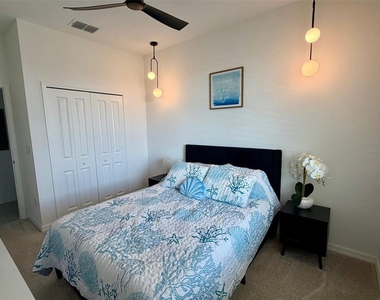 12140 Wellen Golf Street - Photo Thumbnail 1