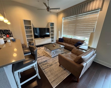 239 Cosmopolitan Court - Photo Thumbnail 11