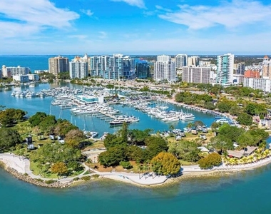 239 Cosmopolitan Court - Photo Thumbnail 26