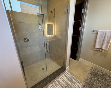 239 Cosmopolitan Court - Photo Thumbnail 19